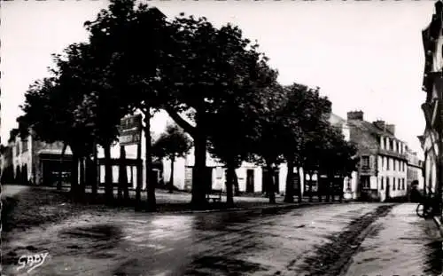 Ak Lesneven Finistère, Place Foch, Rue de Jerusalem