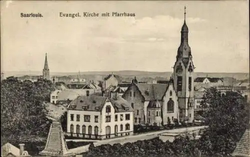 Ak Saarlouis im Saarland, Evangelische Kirche mit Pfarrhaus