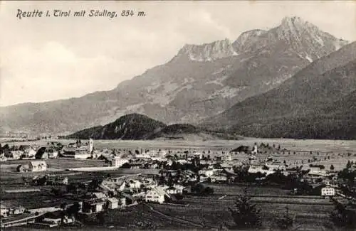 Ak Reutte in Tirol, Gesamtansicht mit Säuling