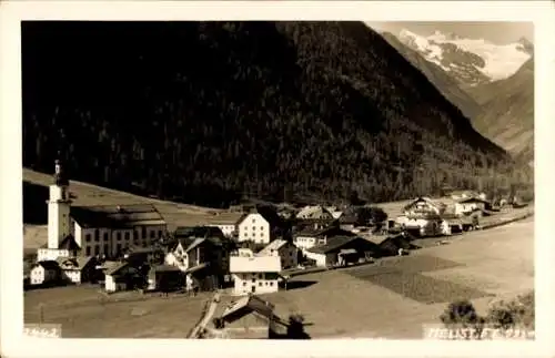 Ak Neustift im Stubaital in Tirol, Teilansicht mit Kirche