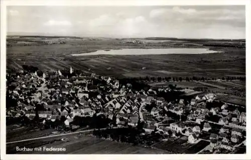 Ak Bad Buchau am Federsee Oberschwaben, Gesamtansicht, Fliegeraufnahme