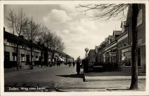 Ak Zutphen Gelderland, Straße nach Laren