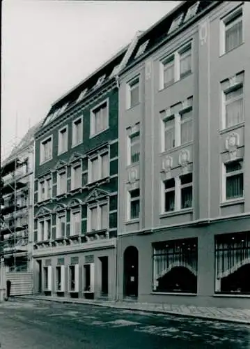 Foto Zwickau in Sachsen, Straße, Geschäft, Baustelle, Gerüst