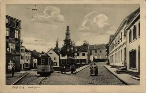 Ak Wickrath Mönchengladbach am Niederrhein, Marktplatz, Straßenbahn, Anwohner