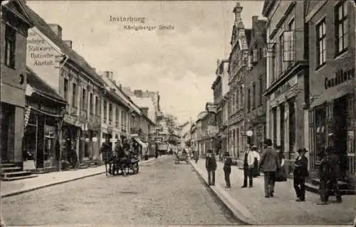 Ak Tschernjachowsk Insterburg Ostpreußen, Königsberger Straße, Geschäfte, Passanten