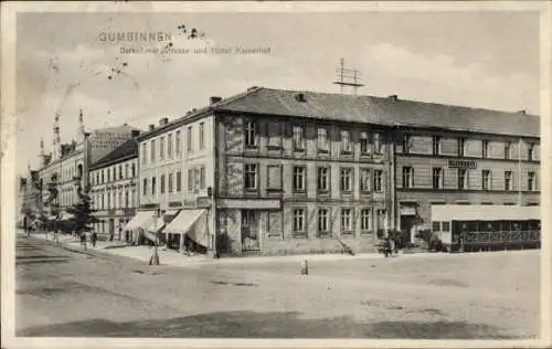 Ak Gussew Gumbinnen Ostpreußen, Darkehmer Straße und Hotel Kaiserhof