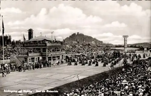 Ak Nürburg in der Eifel, Nürburgring, Start der Motorräder