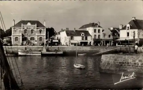 Ak Le Croisic Loire Atlantique, Les Quais