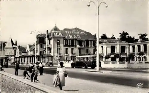 Ak Pornichet Loire Atlantique, L'Hotel des Bains et de la Plage et les Thermes