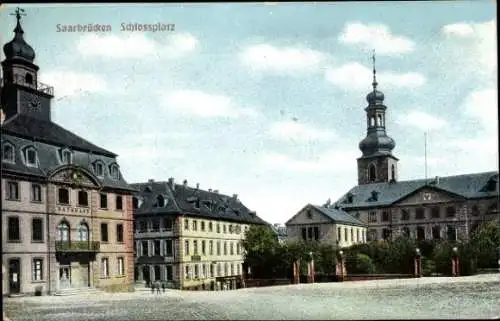 Ak Saarbrücken im Saarland, Schlossplatz, Rathaus, Kirchturm