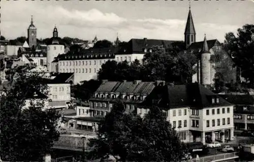 Ak Siegen in Nordrhein Westfalen, Siegbrücke, Unteres Schloss und Martinikirche