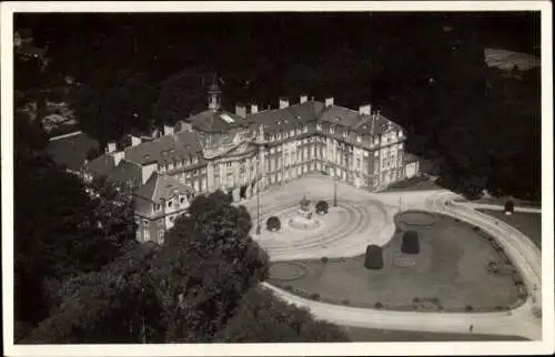 Foto Ak Münster in Westfalen, Schloss, Fliegeraufnahme