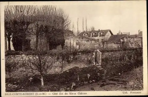 Ak Brie Comte Robert Seine et Marne, Côté Est du Vieux Château