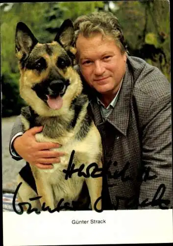 Ak Schauspieler Günter Strack mit Schäferhund, Portrait, Autogramm