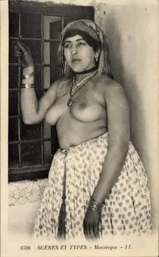 Ak Maghreb, barbusige Frau