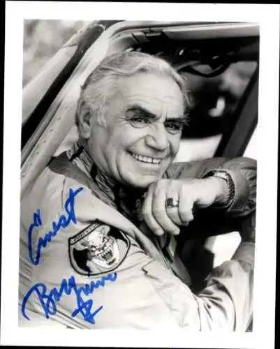 Foto Ak Schauspieler Ernest Borgnine, Portrait, Autogramm