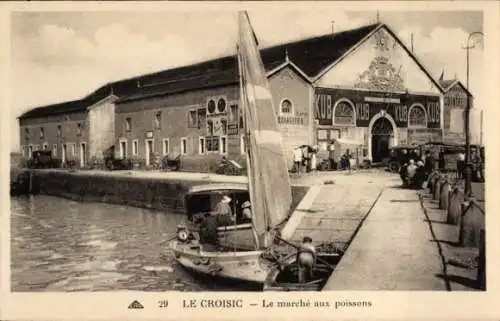 Ak Le Croisic Loire Atlantique, Le marche aux poissons