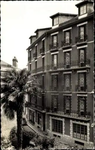 Ak Lourdes Hautes Pyrénées, Hotel Croix de Malte