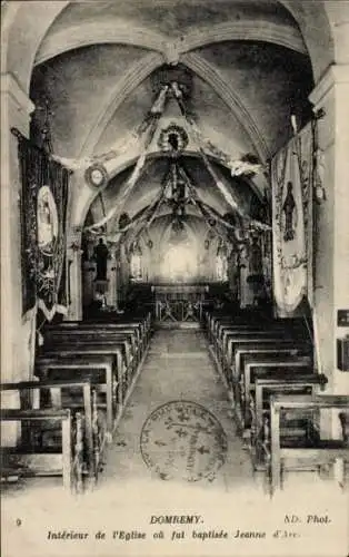 Ak Domrémy la Pucelle Lothringen Vosges, Interieur de l'Eglise ou fut baptisee Jeanne d'Arc