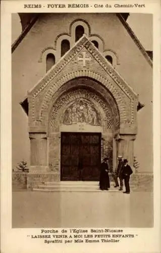 Ak Reims Marne, Kirche St. Nicaise, Portal, Sgraffiti Laissez Venir a moi les petits enfants