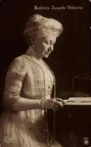 Ak Kaiserin Auguste Viktoria, Portrait, Perlenkette
