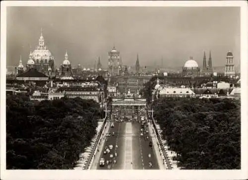 Ak Berlin, Blick von der Siegessäule, Brandenburger Tor, Dom, Rathaus