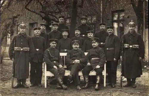 Foto Ak Minden in Westfalen, Deutsche Soldaten in Uniform