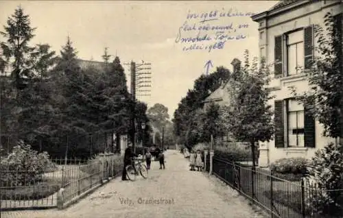 Ak Velp Gelderland Niederlande, Oranjestraat, Anwohner