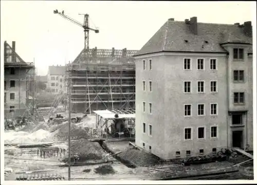 Foto Zwickau in Sachsen, Franz-Mehring-Straße, Baustelle, Wohnhäuser