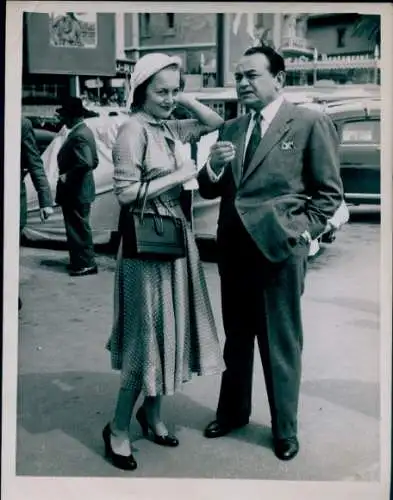 Foto Schauspieler Edward G. Robinson und Olivia de Havilland, Filmszene