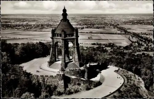 Ak Porta Westfalica an der Weser, Kaiser Wilhelm Denkmal, Wittekindberg