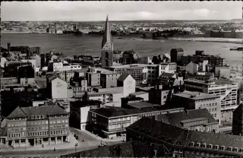 Ak Kiel, Panorama, Kirche