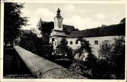 Ak Ingolstadt an der Donau Oberbayern, Schloss mit unterem Graben