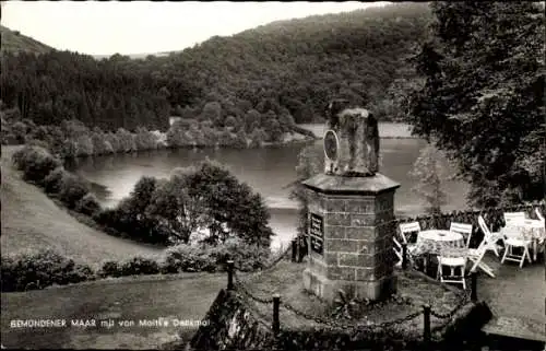 Ak Gemünden Daun in der Eifel, Gemündener Maar mit von Moltke Denkmal