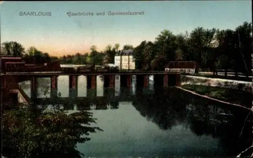 Ak Saarlouis im Saarland, Blick auf Saarbrücke und Garnisonlazarett