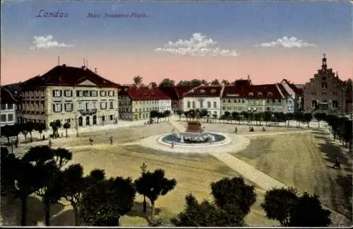 Ak Landau in der Pfalz, Max Josephs Platz, Brunnen