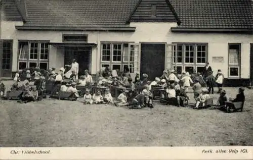 Ak Velp Gelderland Niederlande, Kirche, Chr. Fröbel-Schule