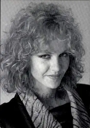 Ak Schauspielerin Claudia Messner, Portrait, Autogramm