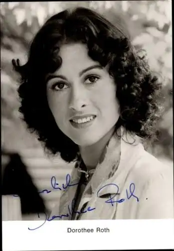 Ak Schauspielerin Dorothee Roth, Portrait, Autogramm