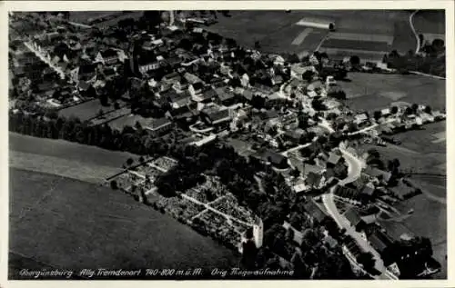 Ak Obergünzburg im Allgäu, Blick auf den Ort, Fliegeraufnahme