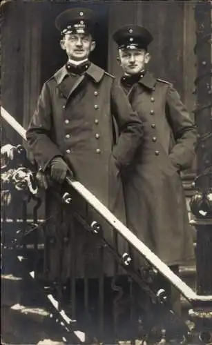 Foto Ak Deutsche Soldaten in Uniformen, Kaiserzeit