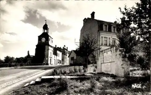 Ak Varennes en Argonne Meuse, Monument ou fut arrete Louis XVI