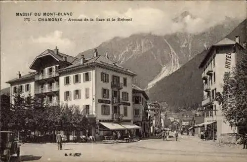 Ak Chamonix Mont Blanc Haute Savoie, Avenue de la Gare, Brevent