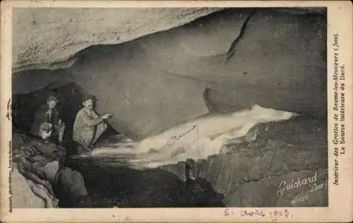 Ak Baume les Messieurs Jura, Grotte, Innenansicht, La Source interieure du Dard