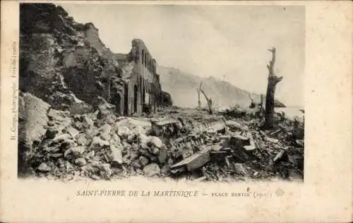 Ak Saint-Pierre Martinique, Place Bertin 1902