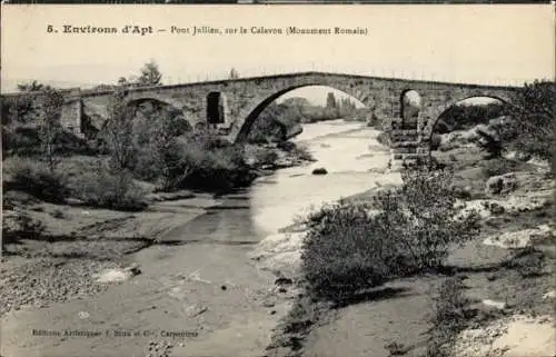 Ak Apt Vaucluse, Pont Jullien, sur le Calavon, Monument Romain