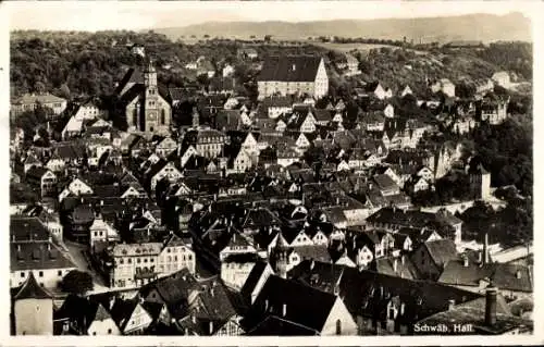 Ak Schwäbisch Hall, Blick über Altstadt mit barockem Rathaus