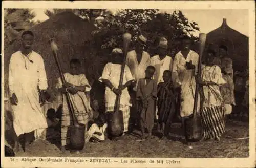 Ak Senegal, Afrique Occidentale Française, Les Pileuses de Mil Cereres