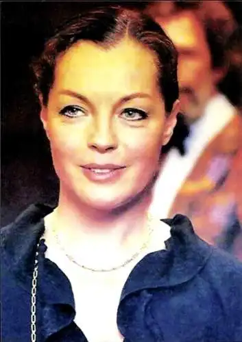 Ak Schauspielerin Romy Schneider, Portrait