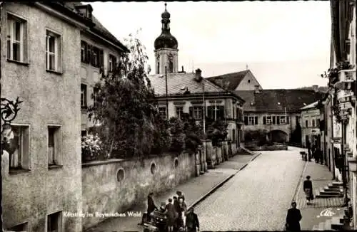 Ak Bad Kötzting im Bayerischen Wald, Teilansicht, Straße, Kirche